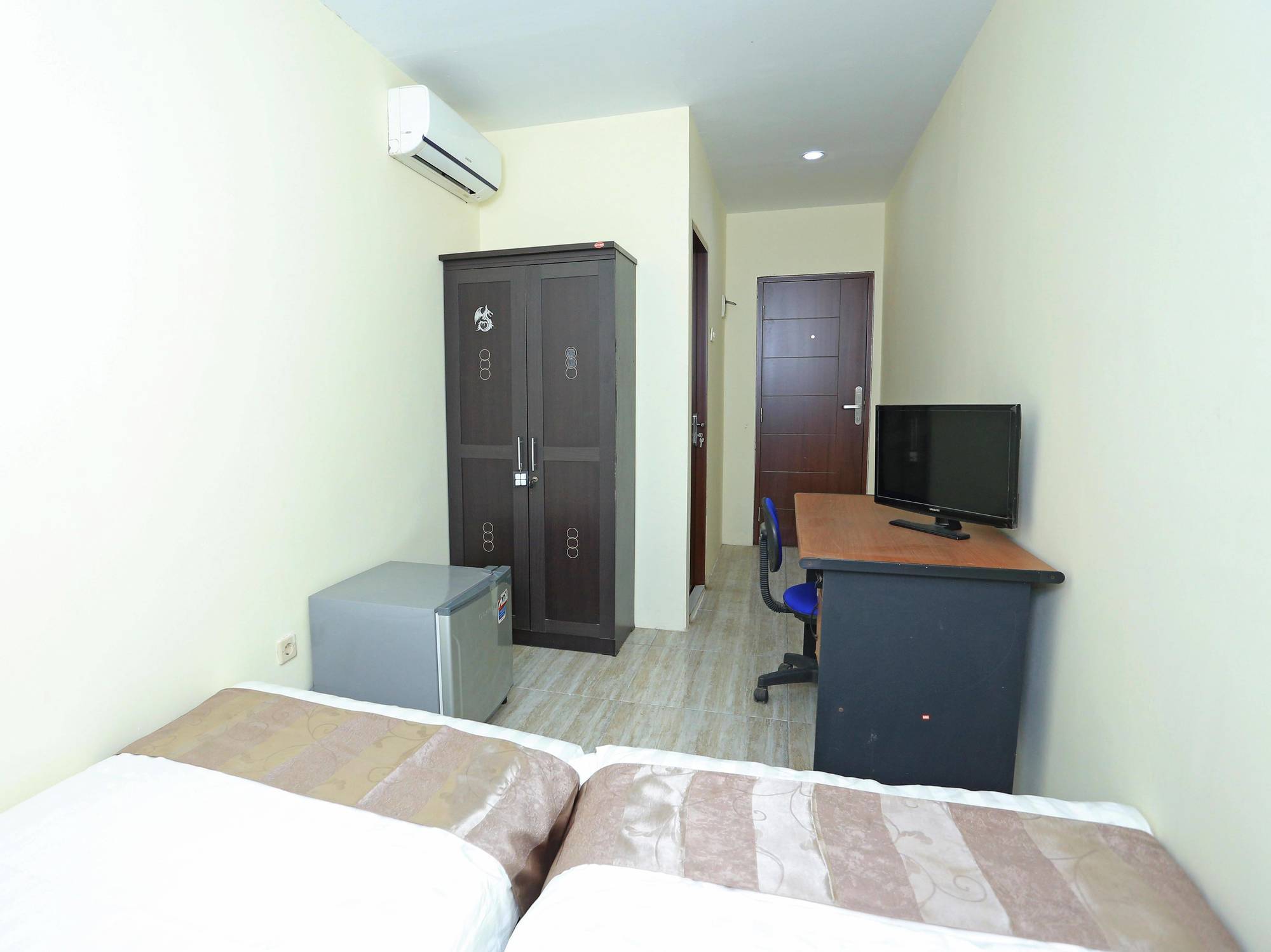 Hotel Ds Colive Siliwangi Semarang Zewnętrze zdjęcie